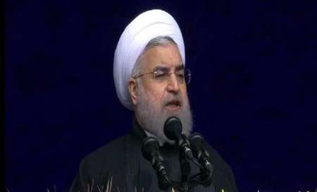 روحانی: اندیشه وآرمان های انقلاب زنده است/ انقلابی گری با تنگ اندیشی و خودمداری سازگار نیست