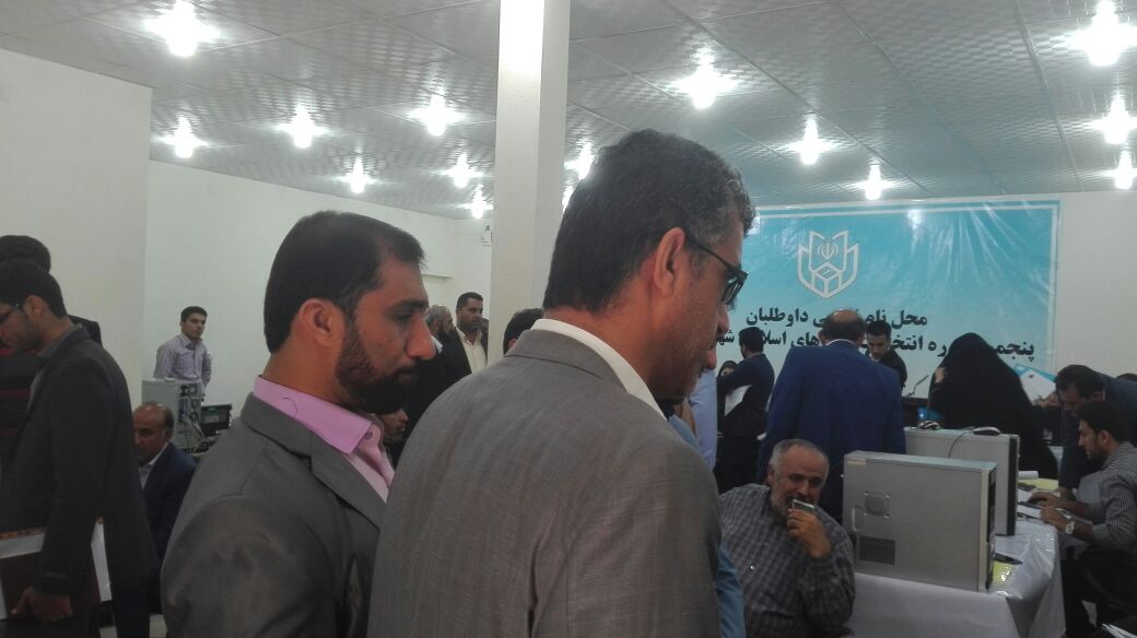 در روز نخست نامنویسی بیش از ۱۱۰ داوطلب انتخابات شورای شهر اهواز ثبت نام کردند + تصاویر