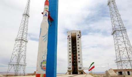 پایگاه ملی فضایی امام خمینی (ره) با پرتاب آزمایشی ماهواره بر سیمرغ به فضا افتتاح شد