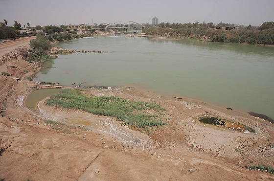 وضعیت تامین آب در خوزستان بحرانی است