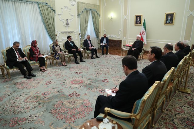 رییس‌ جمهور : تهران مصمم به توسعه روابط اقتصادی، فرهنگی و سیاسی با اسلام آباد است