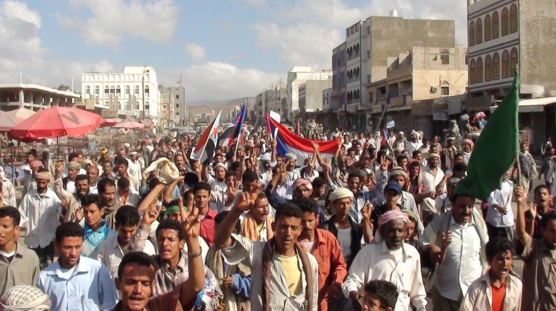 اجتماع عظیم مردم یمن همزمان با بزرگداشت انقلاب ۲۱ سپتامبر در صنعا برگزار شد
