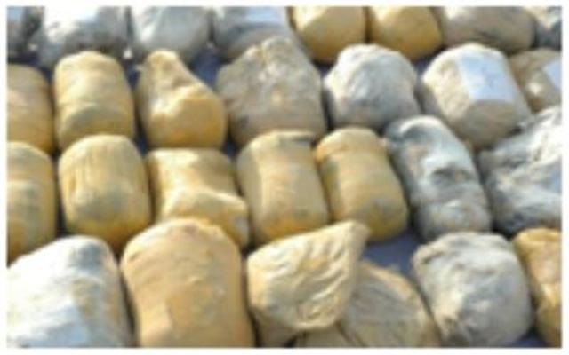 ۷۲۰ کیلوگرم ماده مخدر توسط دریابانان پایگاه دریابانی ماهشهر کشف شد