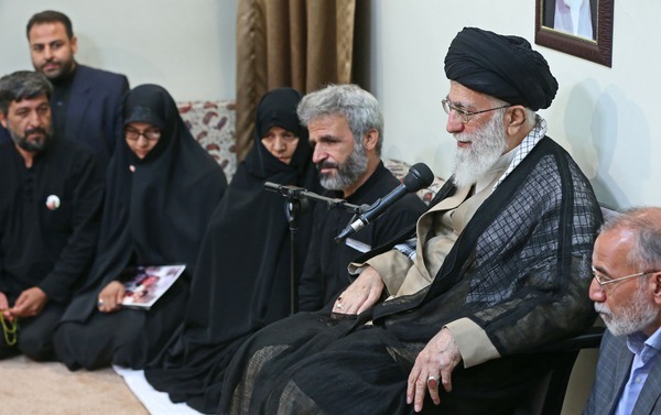 امام خامنه ای : شهید حججی با جهاد مخلصانه و شهادت مظلومانه، خود و ملت ایران را عزیز کرد