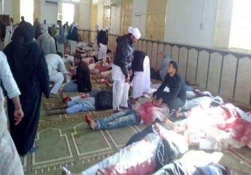 افزایش قربانیان حمله تروریستی در مصر به ۲۰۰ تن / تروریستها به آمبولانس ها هم حمله کردند
