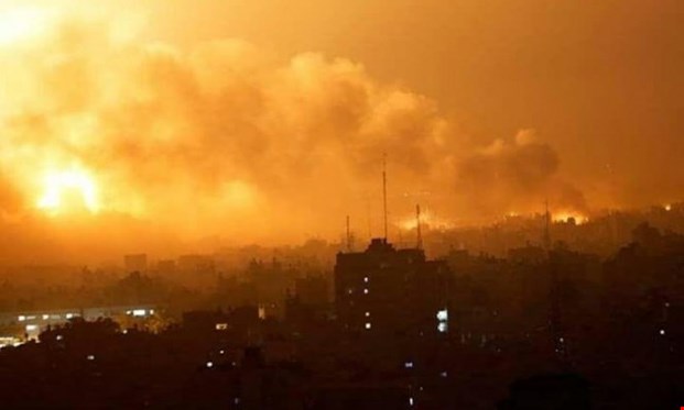 بمب افکن های رژیم صهیونیستی چندین بار غزه را بمباران کردند