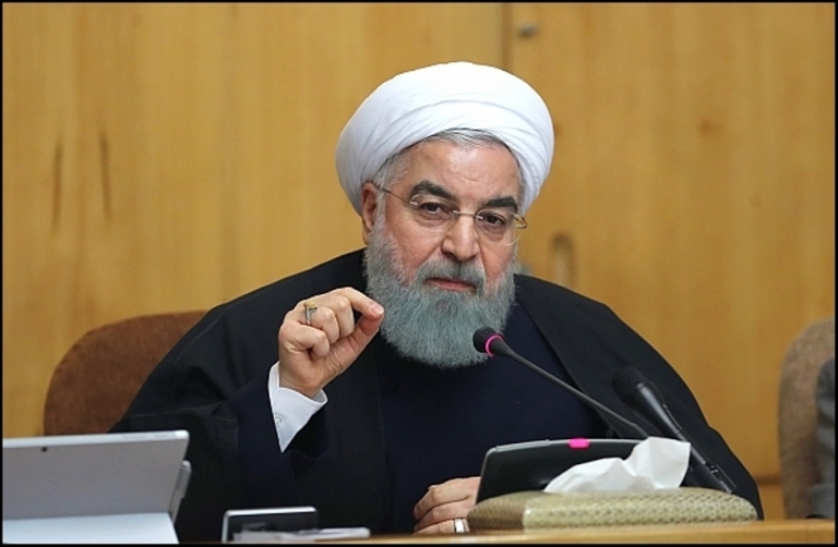 روحانی: دولت و مردم با هم مشکلات را حل می کنند/ کسی که ملت ایران را تروریست می نامد، حق دلسوزی برای مردم ما را ندارد