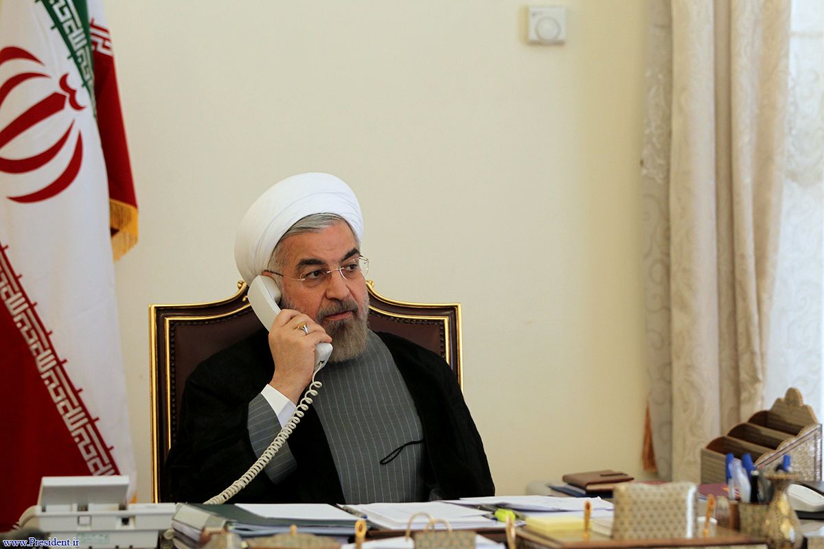 روحانی در گفتگو با رئیس جمهور فرانسه : سیاست اصولی ایران، توسعه صلح و تقویت ثبات پایدار در منطقه است
