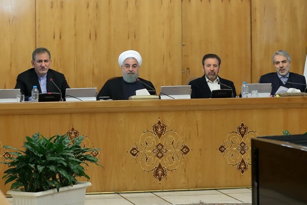 روحانی: حل مشکلات اقتصادی و تامین حقوق شهروندان دستور کار اصلی دولت است