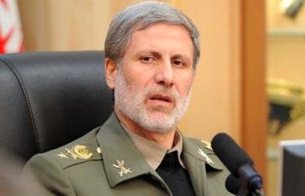 وزیر دفاع :ایران از هیچ تلاشی برای برقراری امنیت در افغانستان مضایقه نمی کند