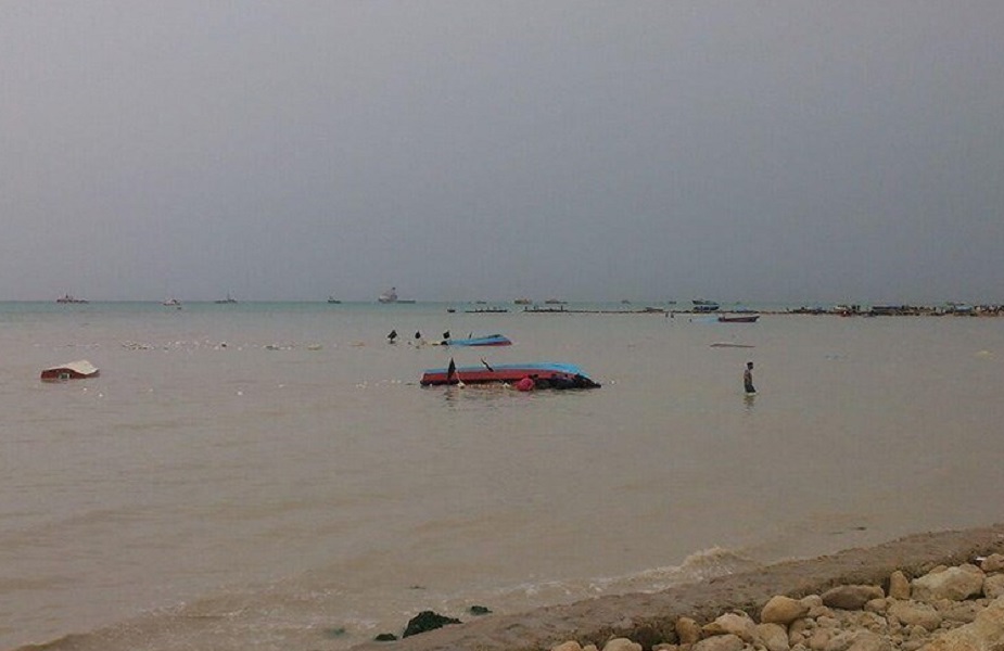 توفان به ۱۰ فروند قایق در هندیجان خسارت زد