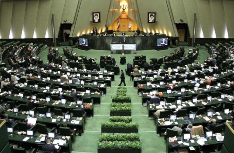 دود هور مجلس شورای اسلامی را فرا گرفت