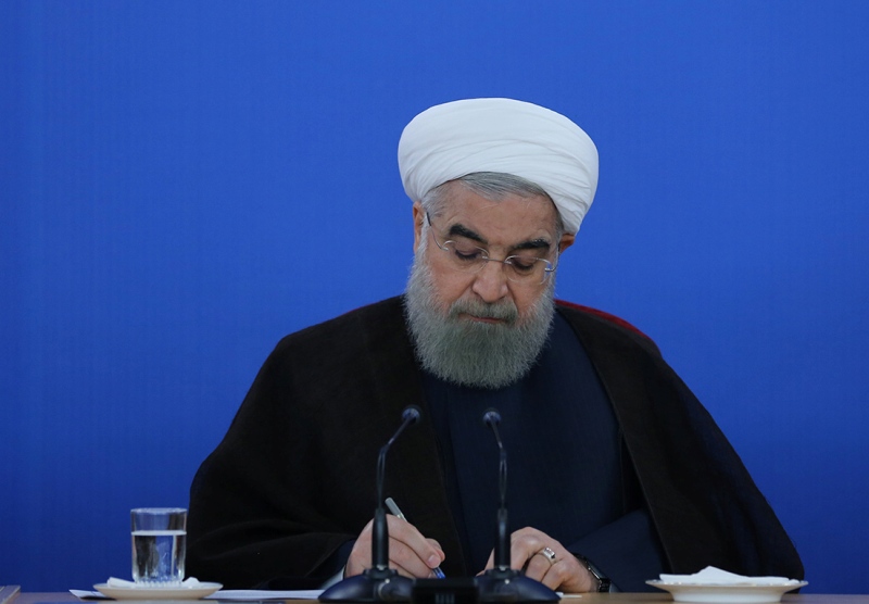 روحانی درگذشت رئیس و معاون پارلمانی سازمان تامین اجتماعی راتسلیت گفت