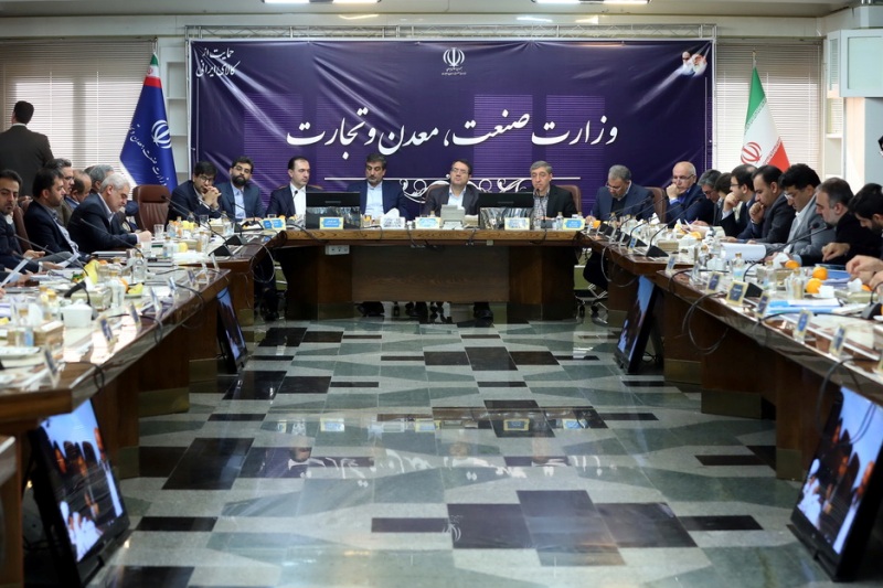 وزارت صنعت اختیار ثبت سفارش ها را به استان ها تفویض کرد