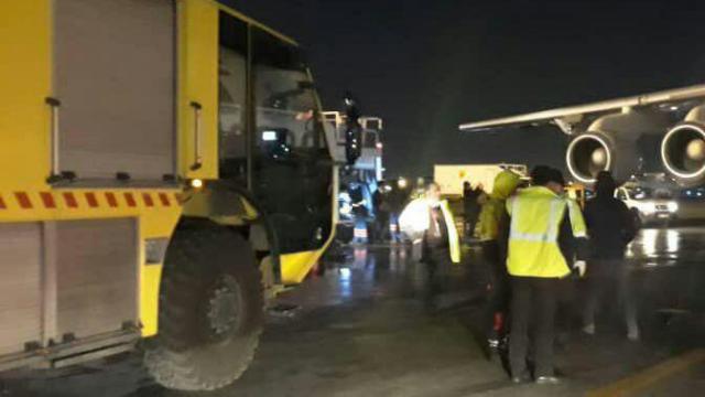 تصادف خودرو با هواپیما در فرودگاه مهرآباد