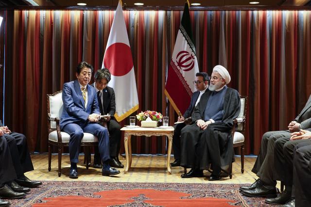 رئیس جمهور بر توسعه روابط تهران – توکیو تاکید کرد