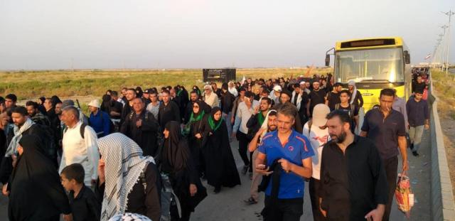 انتقال زائران از شلمچه عراق با تامین اتوبوس شتاب گرفت