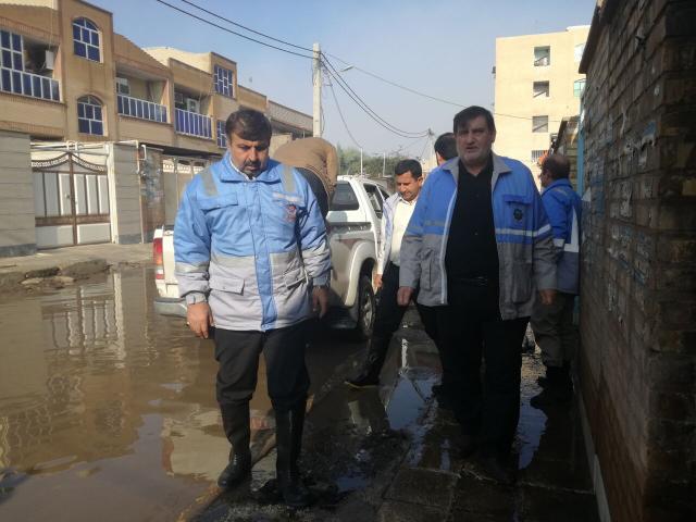 رییس سازمان مدیریت بحران کشور از مناطق ابگرفته اهواز بازدید کرد