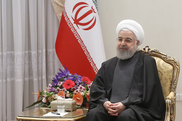 روحانی: همکاری نیروهای مسلح در مدیریت و مقابله با شیوع کرونا حائز اهمیت است