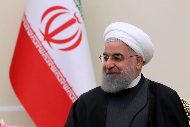 روحانی: حافظه‌ تاریخی ملت فداکاری‌ جامعه پزشکی را در تراز جانبازی‌ رزمندگان قرار می‌دهد