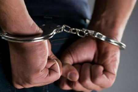 دستگیری کلاهبردار حرفه‌ای با ۱۰۰ شاکی در شوش