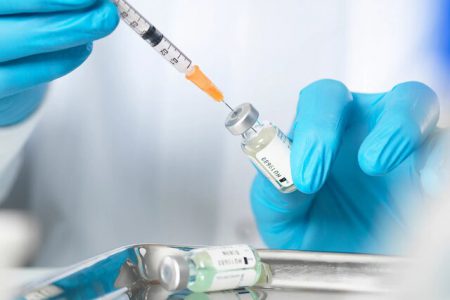 تزریق ۴۲۱ هزار دُز واکسن کرونا در شبانه روز گذشته