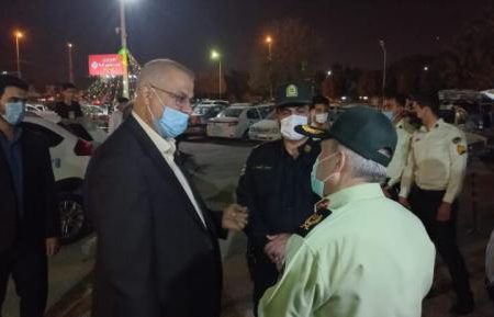 بازدید شبانه فرماندار اهواز و فرمانده انتظامی خوزستان از محل اسکان مسافران‌نوروزی