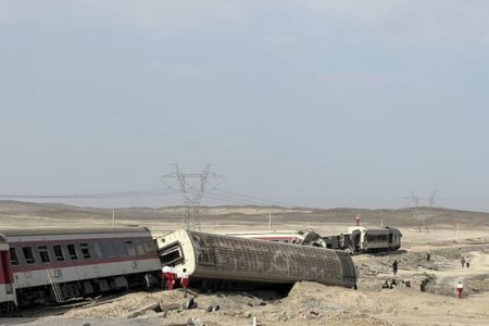 جزئیات جدید از سانحه قطار مشهد – یزد/راننده بیل مکانیکی مقصر است