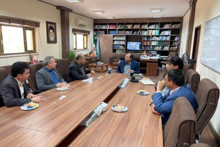 نشست مشترک رییس و اعضای هیات مدیره مرکز وکلای قوه قضائیه با رئیس دادگستری خوزستان