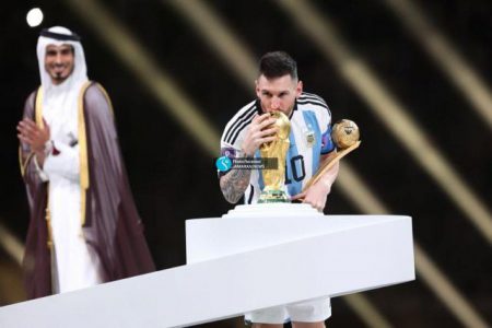 مسی بهترین بازیکن جام جهانی شد؛ مارتینس دستکش طلایی برد