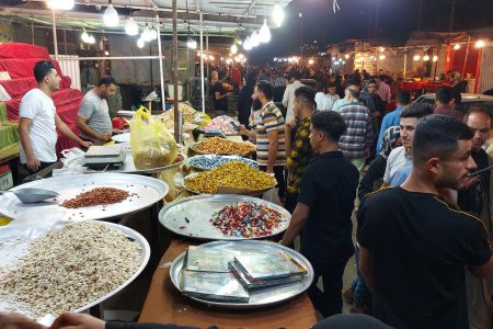گزارش تصویری از بازار محلی کیان اهواز در شب عید فطر