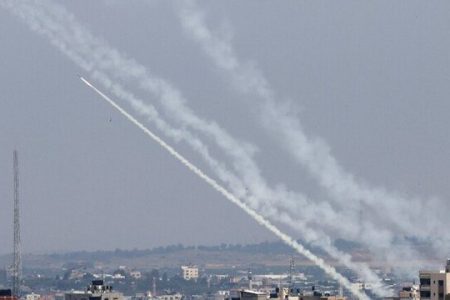 دور تازه حملات هوایی رژیم صهیونیستی به غزه و پاسخ راکتی مقاومت فلسطین