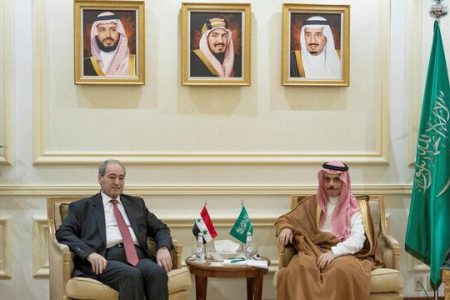 فیصل المقداد بعد از دیدار با همتای سعودی: تصمیم ما عدم بازگشت به عقب است