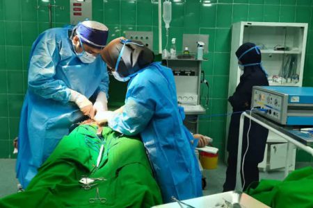 مدیرشبکه بهداشت درمان هندیجان خبرداد : استمرار فعالیت اتاق عمل بیمارستان شهدای هندیجان  با سه عمل دیگر