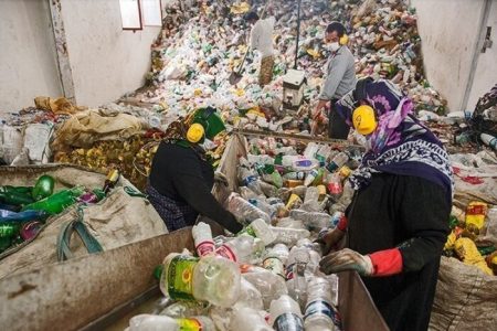 رنجنامه زنان بی سرپرست اخراجی کارخانه پردازش پسماند شهرداری اهواز