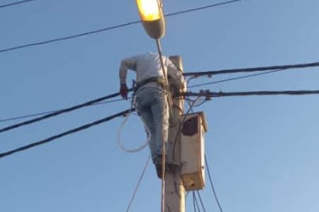 اطلاعیه قطعی برق در برخی شهرستان‌های خوزستان در بامداد شنبه