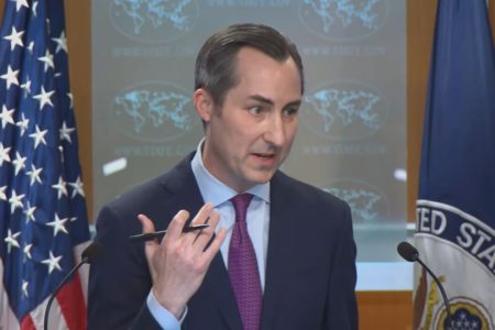 سخنگوی وزارت خارجه آمریکا: از شرکا و متحدانمان خواسته‌ایم با ایران گفتگو کنند